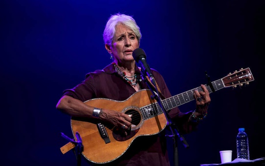Joan Baez İstanbul'da Son Kez Konser Verdi