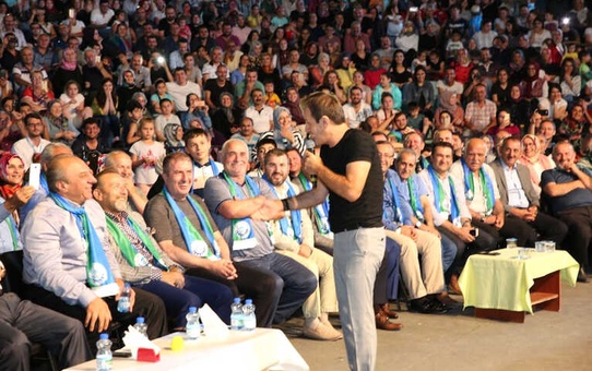 Rizeliler, Cimilli İbo ile Şölene Renk Kattılar