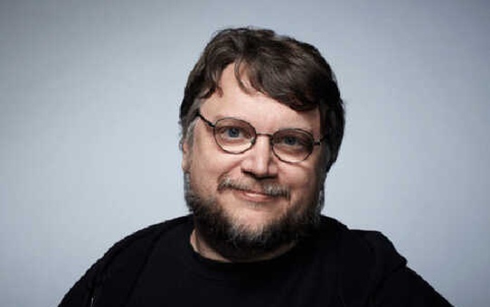 Del Toro Bu Kez Yapımcı