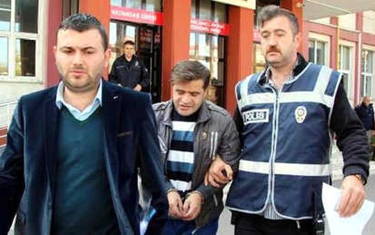 Eşini 9 Yerinden Bıçaklayan Cani Kocadan Pişkin Savunma: Amacım Yuvamı Kurtarmaktı