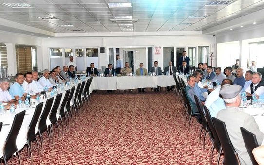 Vali Kalkancı Köy Muhtarlarıyla Buluşmalarını Sürdürüyor
