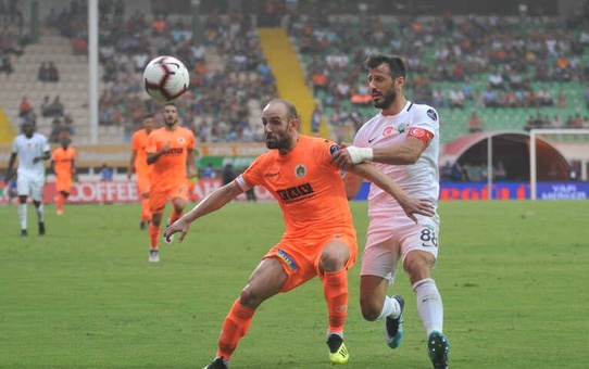 Spor Toto Süper Lig: Aytemiz Alanyaspor: 2 - Akhisarspor: 1 (Maç Sonucu)