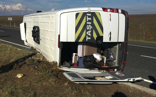 Tekirdağ'da Öğrenci Servisi Devrildi: 19 Yaralı