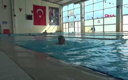 Manisa Yüzme Sporu Otizmli Gencin Hayatını Değiştirdi