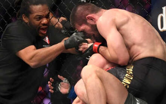 Khabib Nurmagomedov'un Babası Mcgregor'u Affedip Dağıstan'a Davet Etti