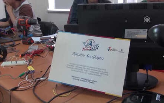 Öğrenciler İnsansız Su Altı Aracını Geliştirmeyi Hedefliyor