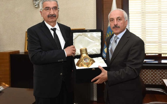Vali Kılıç'tan Veda Ziyareti