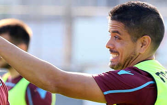 Trabzonspor'da Mustafa Akbaş ve İbanez de Yolcu