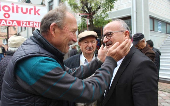 AK Parti'den Keşap Belediye Başkan Aday Adayı Mustafa Kemal Kurt Sahaya İndi