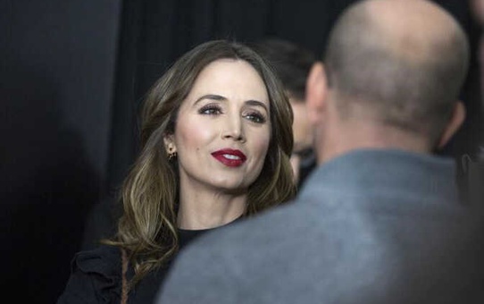 Oyuncu Eliza Dushku'dan Rol Arkadaşına Taciz Suçlaması: Bana Üçlü İlişki Teklifinde Bulundu