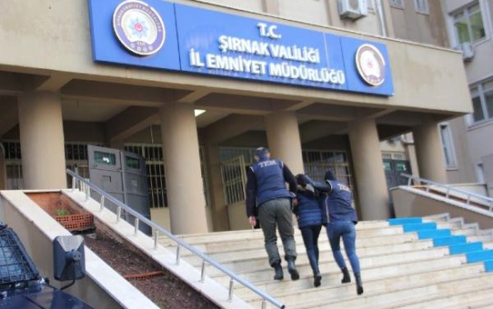 Hdp'li Başkan Adayı ve 21 Kişiye Pkk/kck Gözaltısı