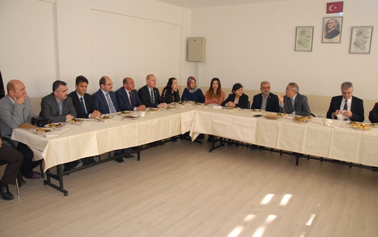 Gölcük'te 'Hayat Boyu Öğrenme Planlama' Toplantısı
