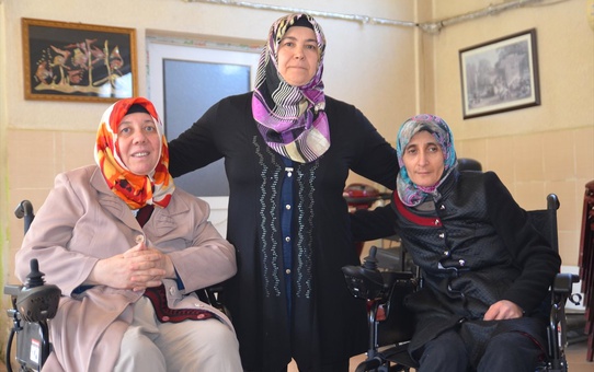Ms Hastalarının Akülü Sandalye Sevinci