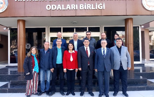 Oktay'dan Büyükşehir Adaylarına Çağrı Açıklaması