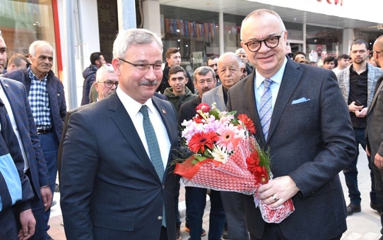 Başkan Ergün Saruhanlı Belediyesini Ziyaret Etti