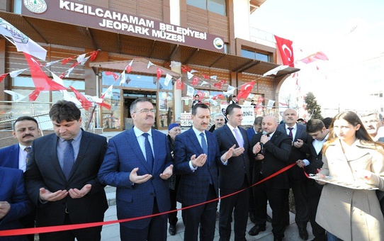 Türkiye'de Bir İlk: Kızılcahamam'a Jeopark Müzesi Açıldı