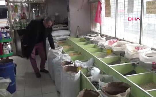 Manisa Bıraktığı Sigaranın Parasıyla Sokak Hayvanlarına Mama Alıyor