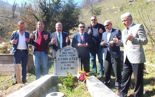 Gazeteci Aydın Ateş Anıldı