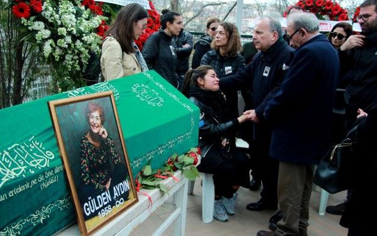 Gazeteci Gülden Aydın Son Yolculuğuna Uğurlandı