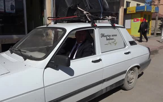 Sivas Seçim Vaatleri İçin Türkü Yaptırdı