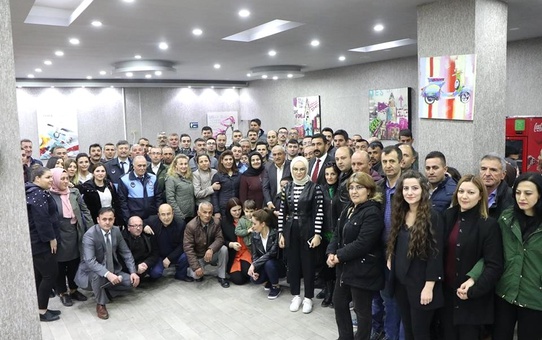 Kaman Belediye Başkanı Talu'ya Personeli Veda Yemeği Düzenledi