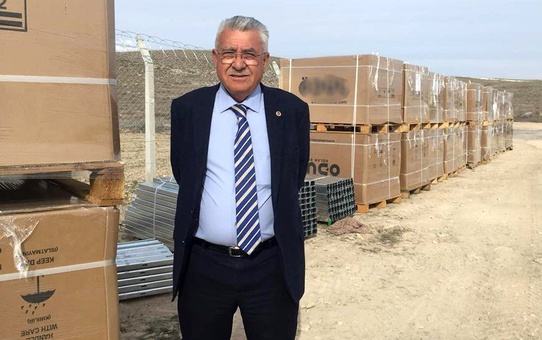 Seçmen O Başkanı Sandığa Gömdü