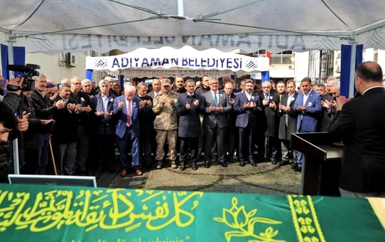 Adıyaman Eski Belediye Başkanı Kocatürk Son Yolculuğuna Uğurlandı