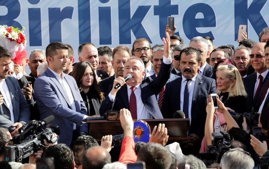 Antalya Büyükşehir Belediye Başkanı Böcek Görevine Başladı