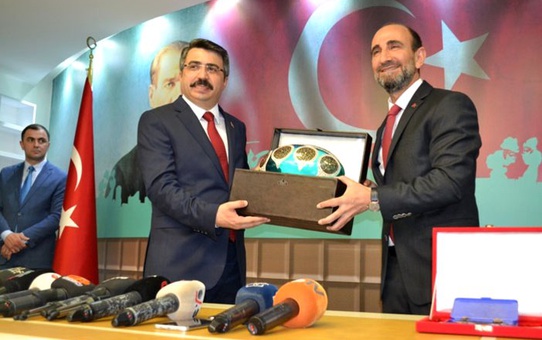 Yıldırım’da Oktay Yılmaz göreve başladı