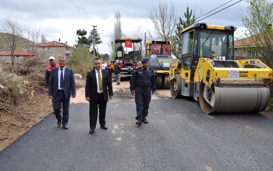 Simav'da Asfalt Yol Yapımı