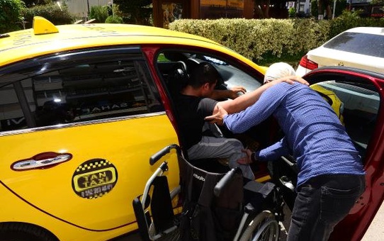 Askerde Yanlışlıkla Vurulup Felç Kalan Genç, 'Vazife Malullüğü'nü İstiyor