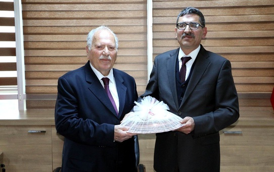 10 Yıl Boyunca Başkanlık Ettiği Yeni Meclise Başarılar Diledi