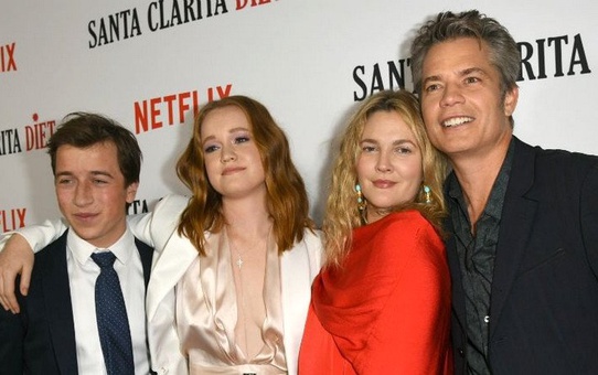 Netflix'in Orijinal Komedi Dizisi Santa Clarita Diet, Ani Bir Kararla İptal Edildi