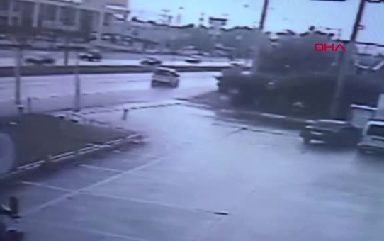 Bursa'da servis midibüsü devrildi: 10 yaralı