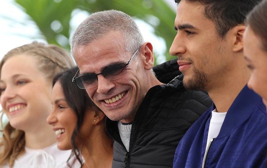 Cannes'da 'porno film' polemiği: Seyirciler salonu terk etti