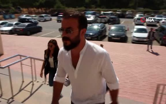 Sosyal medya fenomenine gözaltı...Pelinsu Meşe adli kontrolle serbest bırakıldı