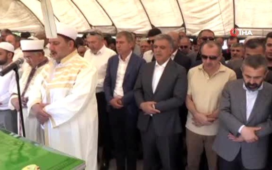 Abdullah Gül, Şanlıurfa'da eski AK Parti'li vekilin babasının cenazesine katıldı