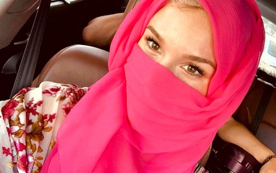 İngiliz şarkıcı Joss Stone İran'dan sınır dışı edildi, Nicki Minaj Suudi Arabistan'da konser verecek
