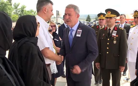 Emekli komutana veda