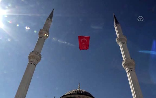 'İmanlı ve şuurlu nesil yetiştirmenin yolu Kur'an'dan geçmektedir'