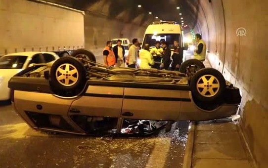Bolu Dağı Tüneli'nde trafik kazası: 2 yaralı