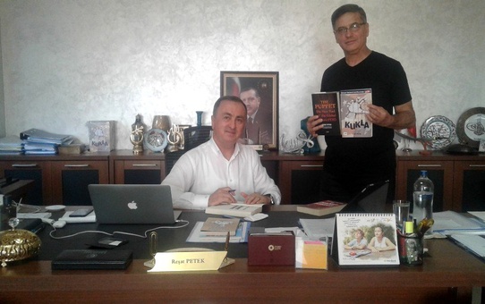 'Kukla' kitabı dünya gündeminde