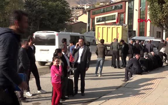 Hakkari hdp'li hakkari belediye başkanı karaman tutuklandı