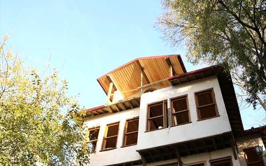Büyük Önder Atatürk'ü anıyoruz