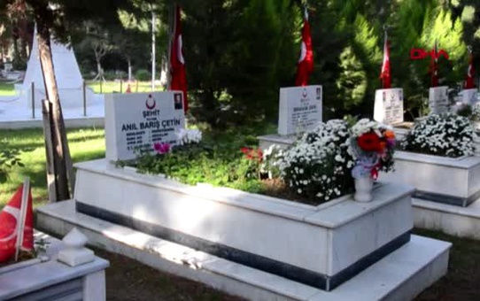 Adının verildiği okulda anılan şehidin eşyaları 'şehitlik köşesi'nde
