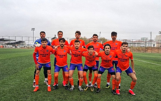 Arapgirspor liderliği bırakmak istemiyor