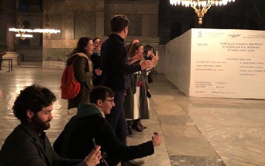 Dünyaca ünlü oyuncu Ayasofya'ya hayran kaldı
