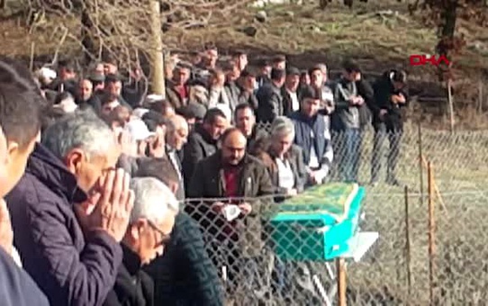 Manisa yaşam savaşını 7 ay sonra kaybeden süleyman toprağa verildi