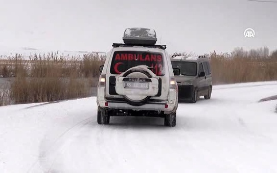 Mahallede mahsur kalan hamile kadın 6 saatte kurtarıldı