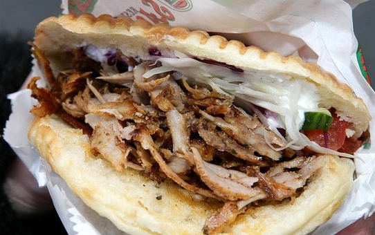 Yelp'e göre yemek için ABD'nin en iyi mekanı San Diego'da bir seyyar kebapçı